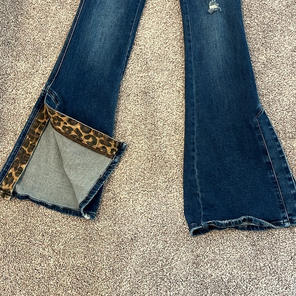 Vervet wide flare animal print jeans -size 25 - Picture 5 of 8